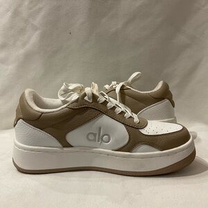 Alo Sneakers
